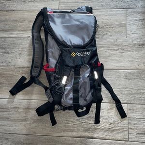 Hiking backpack with water insert oak